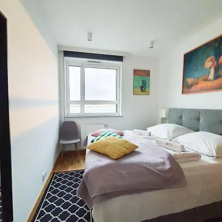 Capital - Towarowa Lägenhet