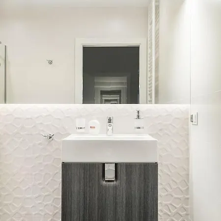 Capital - Towarowa Poznań