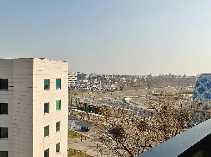 Capital - Towarowa * بوزنان