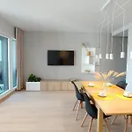 Capital - Towarowa Apartment *