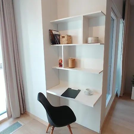 Capital - Towarowa 포즈난