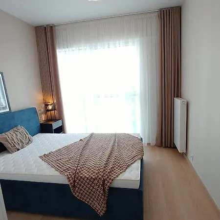 Capital - Towarowa * 포즈난