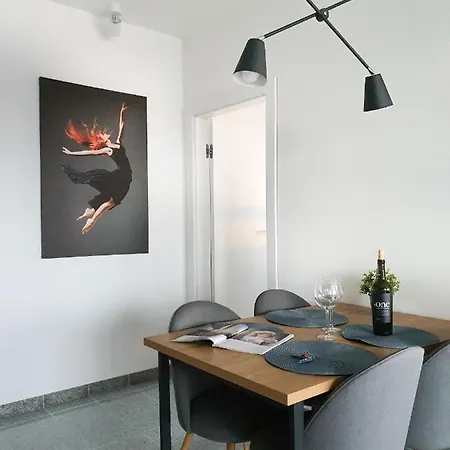 Capital - Towarowa Apartman *