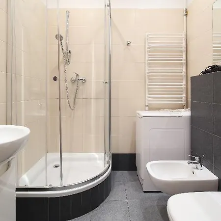 Capital - Towarowa 아파트