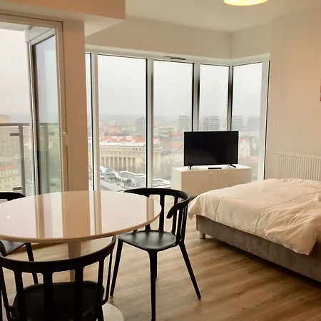 Capital - Towarowa *