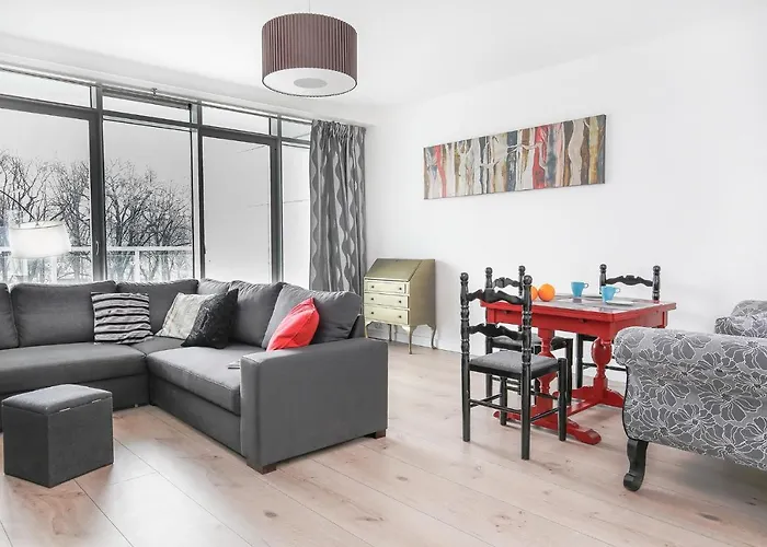 Capital - Towarowa Apartment