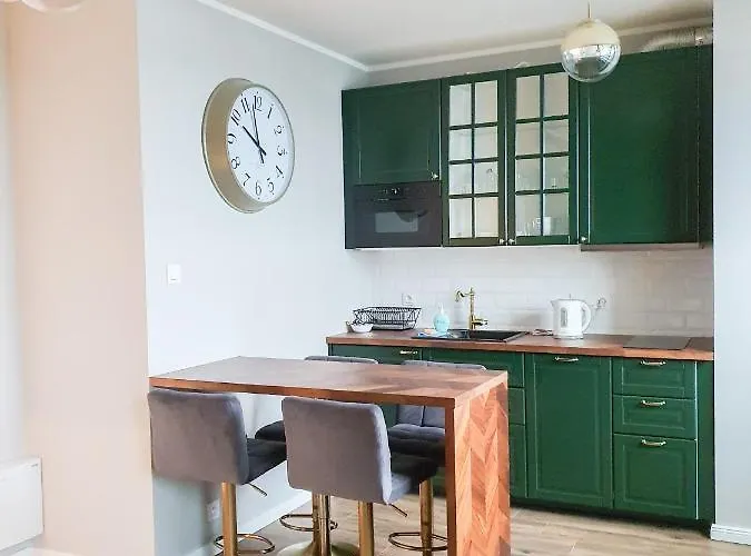 Capital - Towarowa *